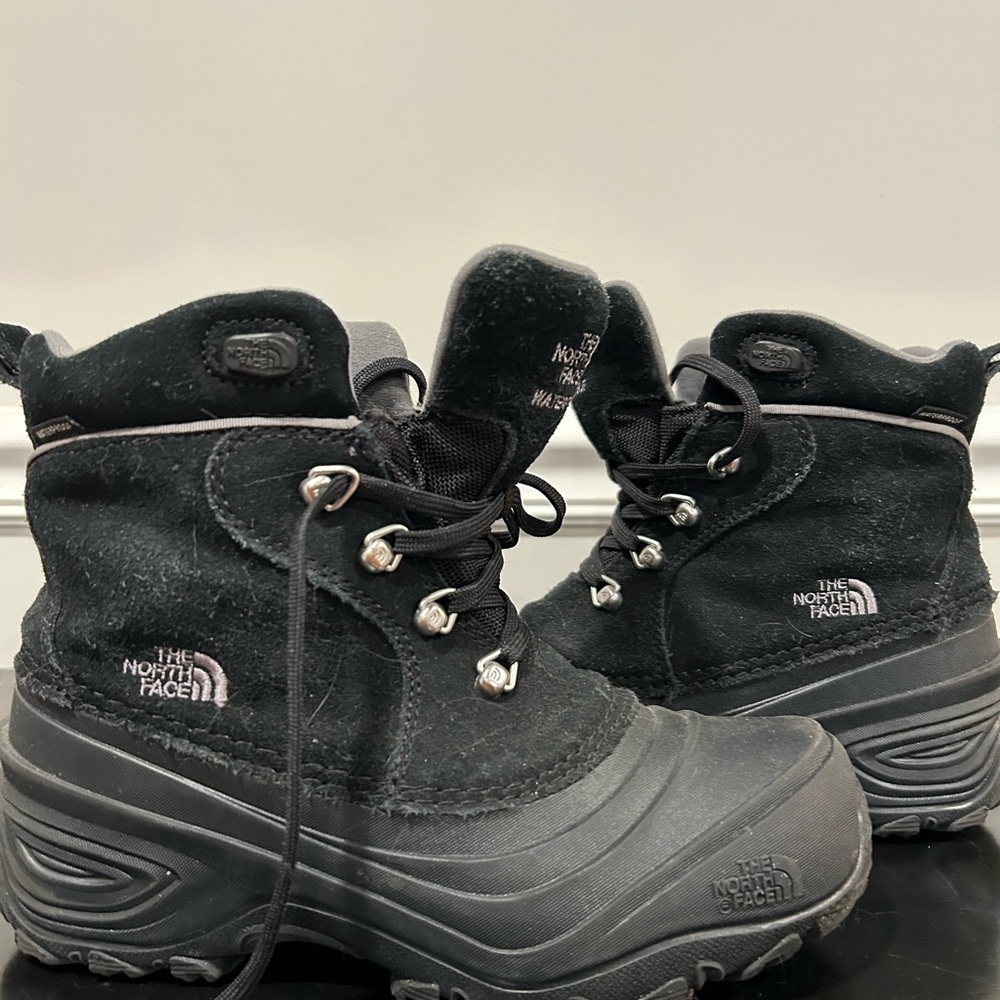 The North Face Black Insulated Winter Boots -  big kids size 4